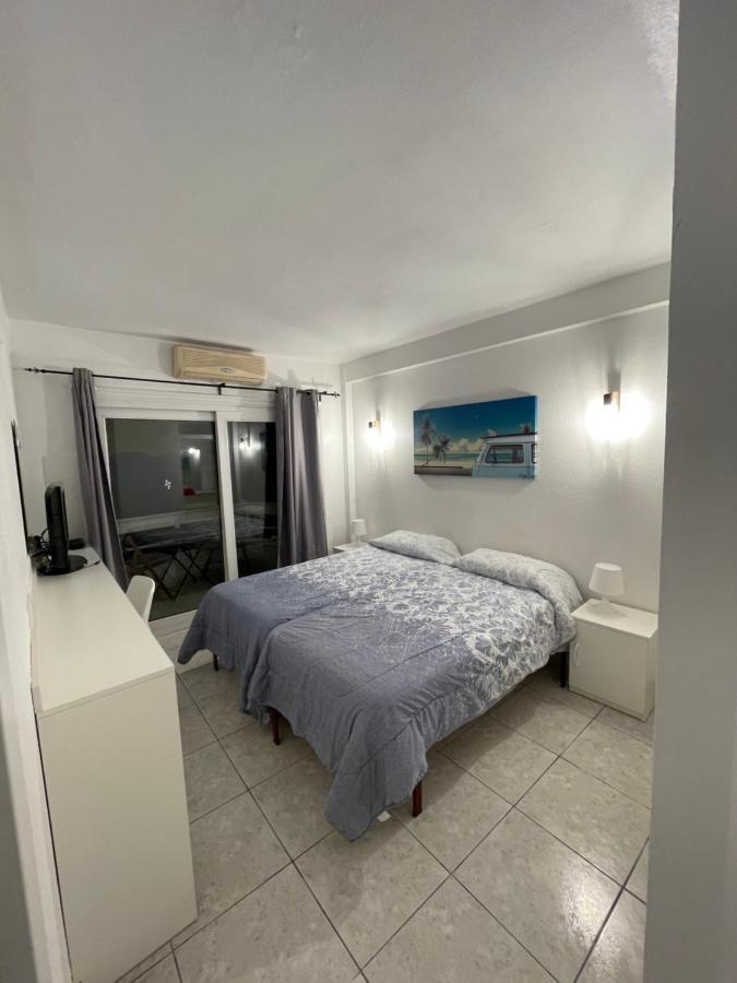 בנאלמדנה Apartamento Los Cisnes מראה חיצוני תמונה