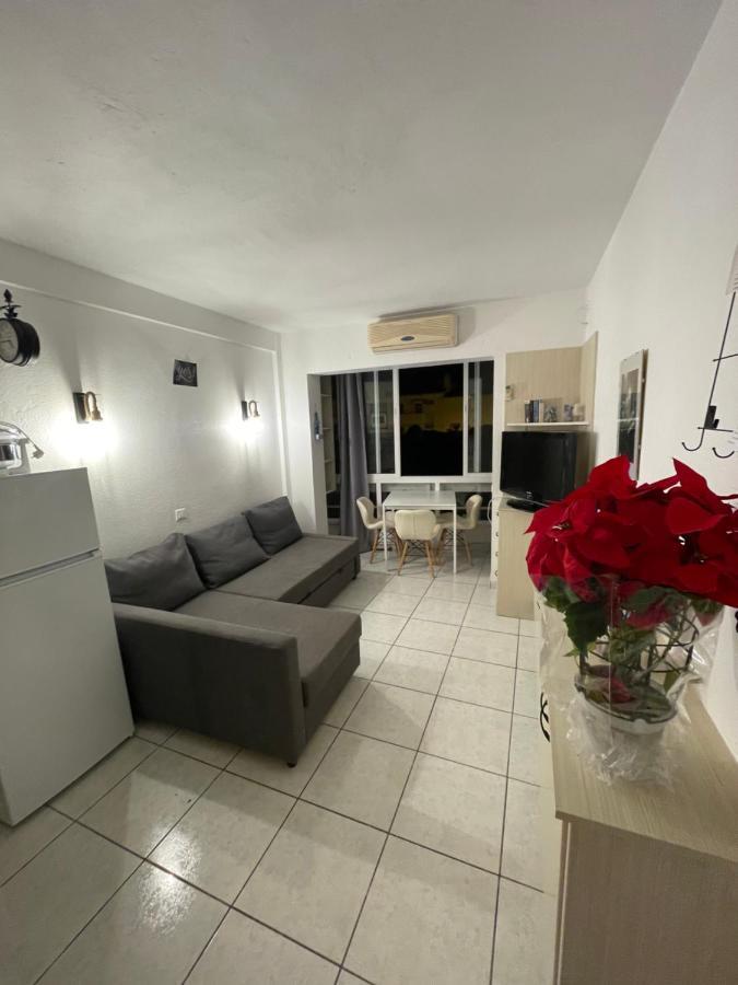בנאלמדנה Apartamento Los Cisnes מראה חיצוני תמונה