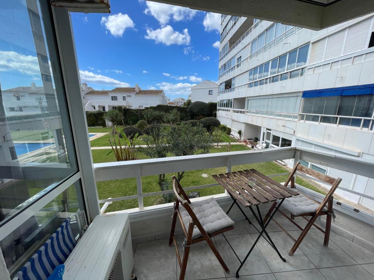 בנאלמדנה Apartamento Los Cisnes מראה חיצוני תמונה