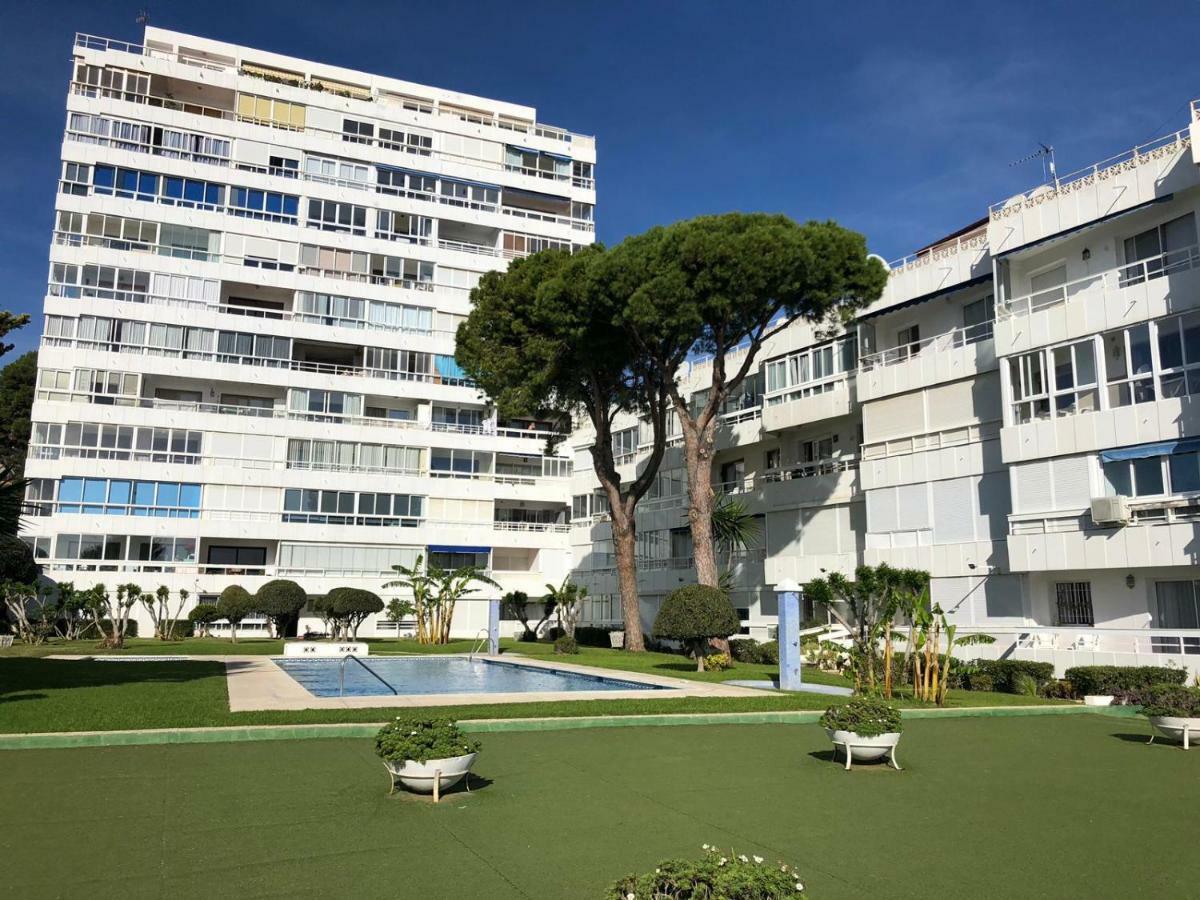 בנאלמדנה Apartamento Los Cisnes מראה חיצוני תמונה